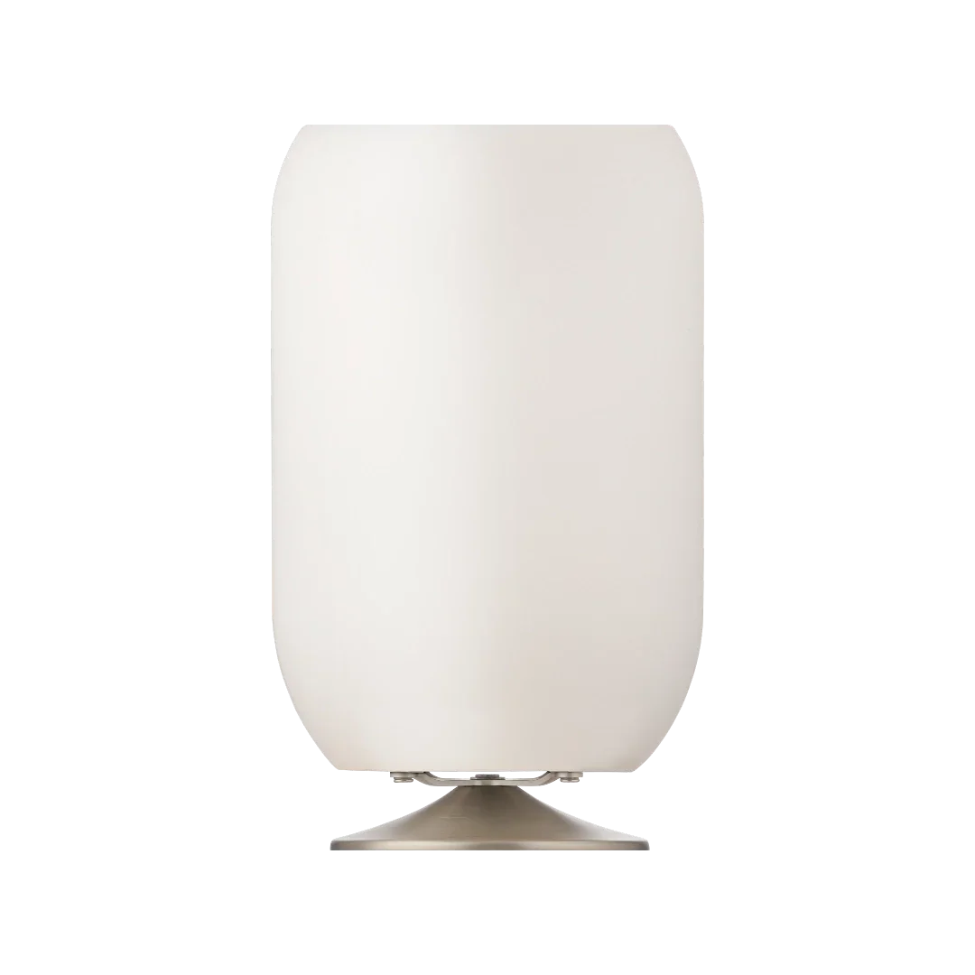 Lámpara con parlante bluetooth y base de metal, vista posterior, diseño minimalista